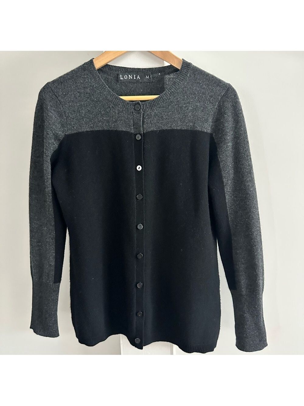 Lonia  Black & Grey Crewneck Lightweight Cashmere Cardigan Womens sz Med